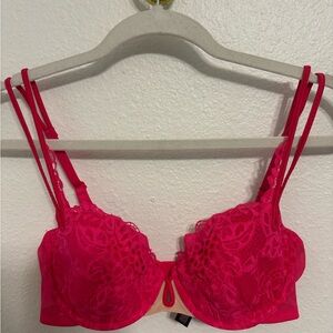Victoria’s Secret Lightly Lined Demi Bra sz 34D hot pink floral lace sexy chic